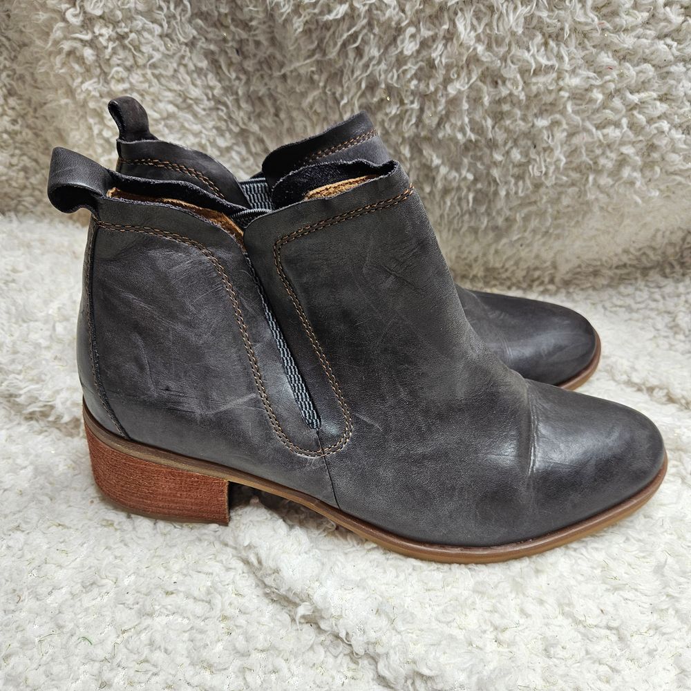 Korks by Kork-ease Tea Gray Leather Ankle Boots sz 10